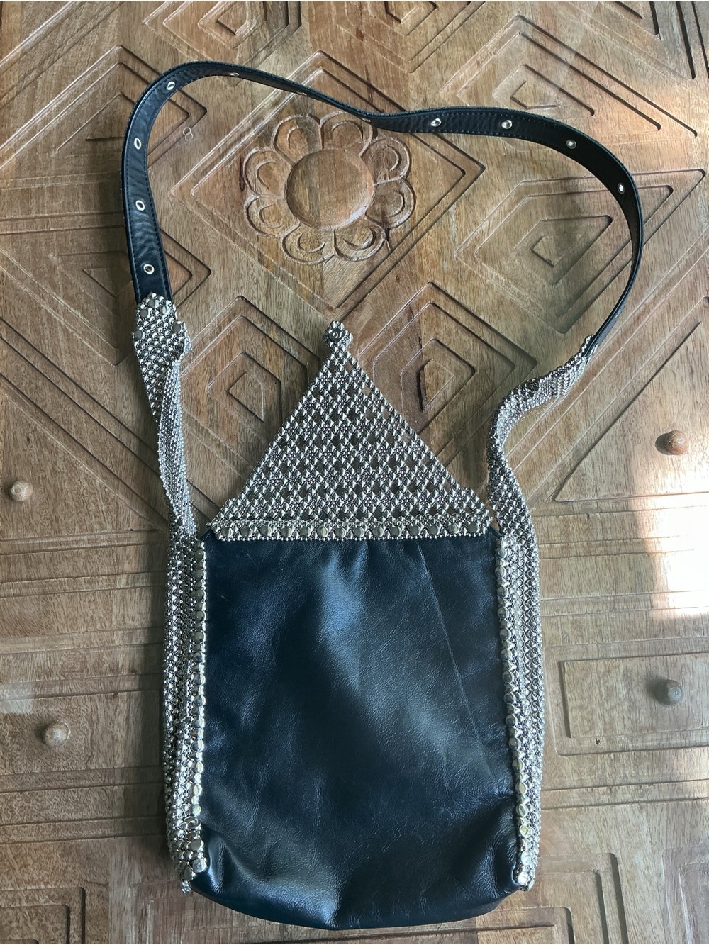 Liquid Metal by Sergio Gutierrez , Black Leather Crossbody Bag, Chrome Detail - Picture 4 of 5